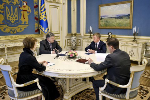 Порошенко назвав "переконливою перемогою" рішення Стокгольмського суду за позовом "Нафтогазу" до "Газпрому"