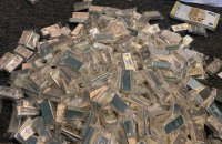 СБУ и Госфинмониторинг разоблачили преступный конвертцентр с 800 кг серебра