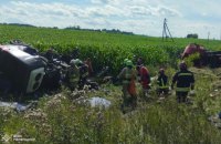 На Рівненщині зіткнулися маршрутка та вантажівка, попередньо загинуло 14 осіб
