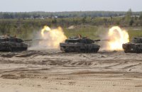 Ukrainian servicemen complete training on Leopard tanks in Spain