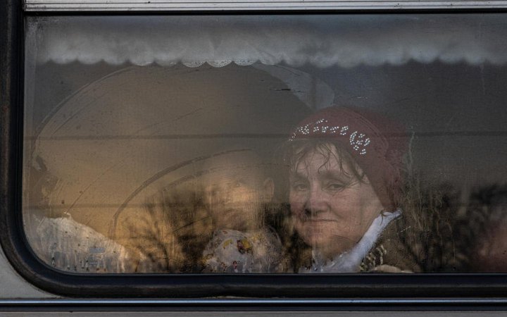 Evacuation by train resumes in Donetsk Region