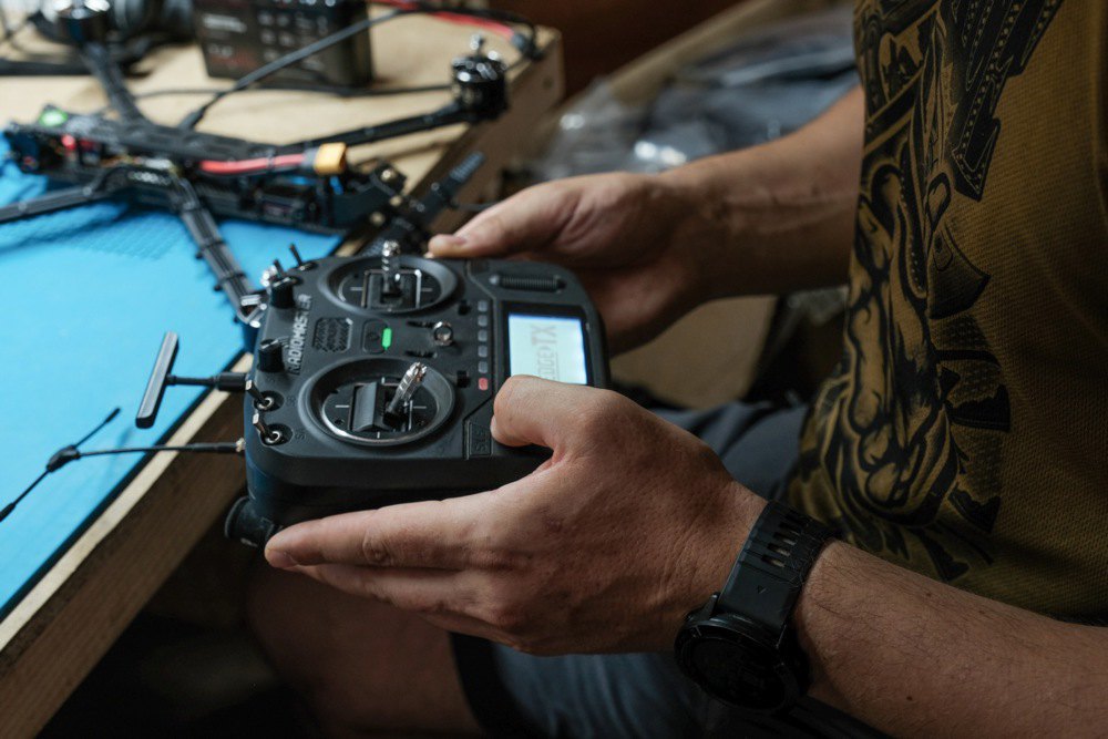 Pilots control FPV drones during an attack on the front line near the city of Chasiv Yar, Donetsk Region, on 29 July, 2025.