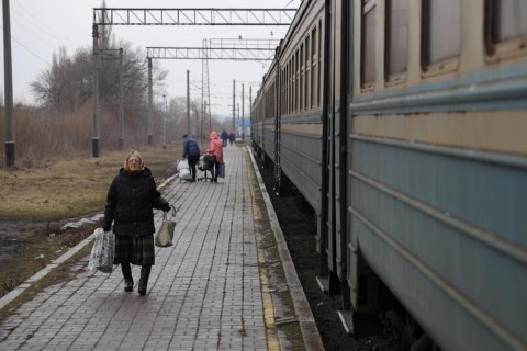 Evacuation train came under fire near Sloviansk, one conductor died, another one is in the hospital (updated)
