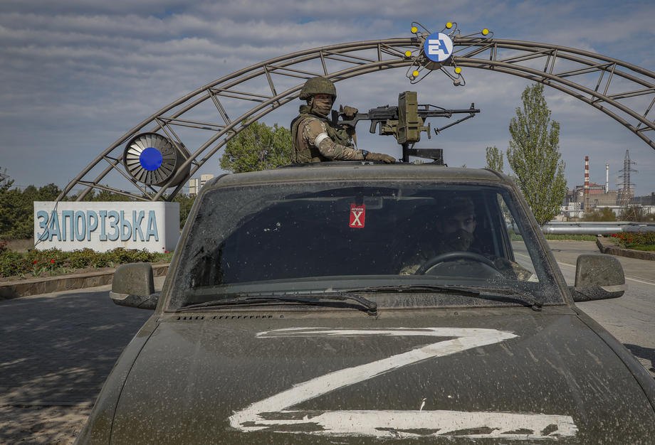  Russian occupiers near the Zaporizhzhya Nuclear Power Plant in Enerhodar, 1 May 2022.