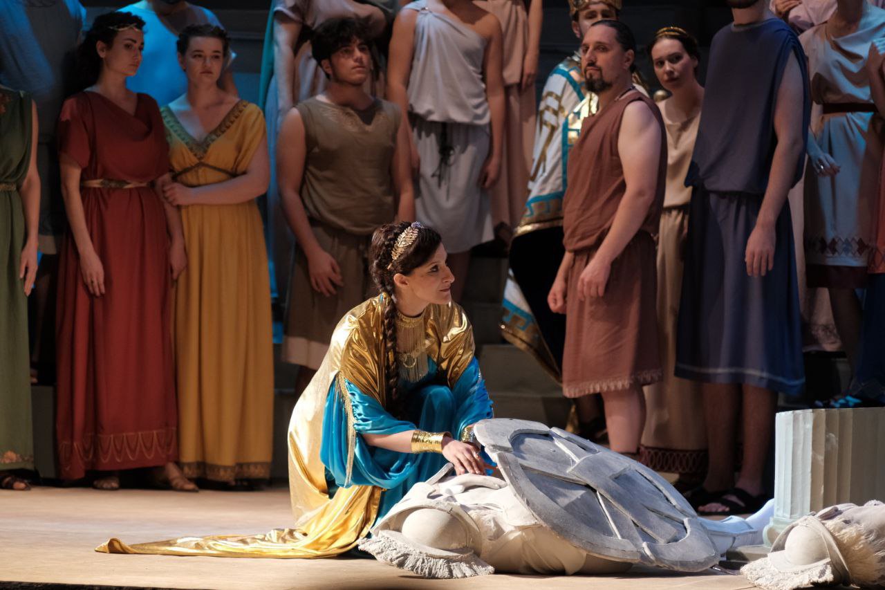 Marharyta Bilokiz in the role of Ismene