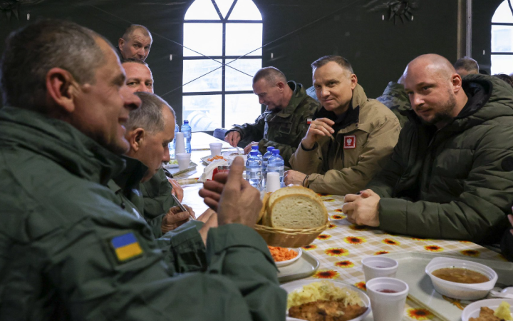  Duda meets with Ukrainian military in Poland