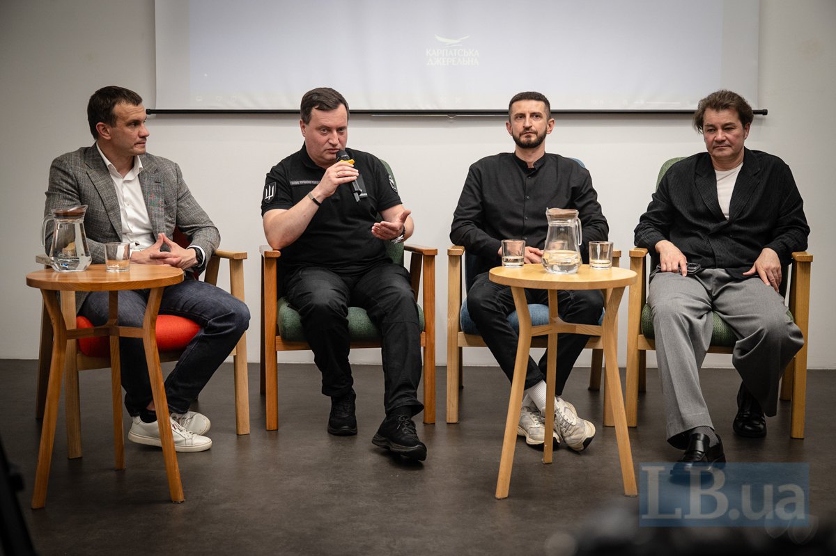 From left to right: Serhiy Ustenko, Andriy Yusov, Alim Aliyev, Yevhen Nyshchuk