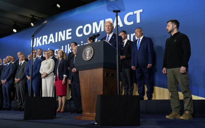 23 countries, EU sign Ukraine Compact