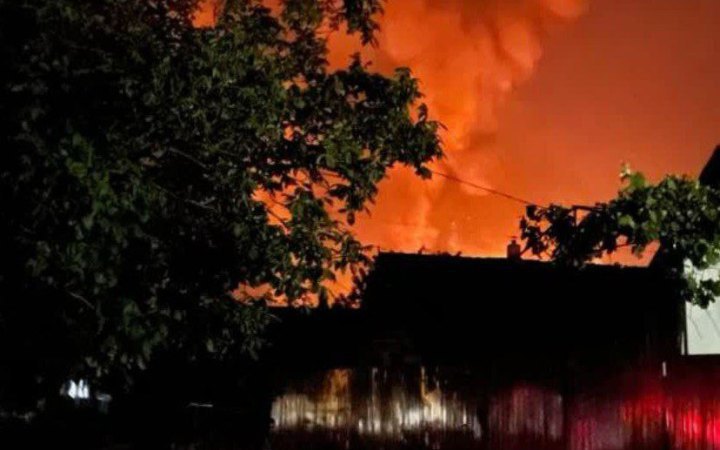 Oil depot on fire in Krasnodar Region of Russia