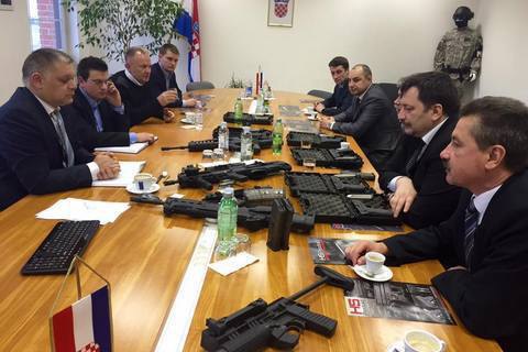 Interior Ministry says Ukraine buys 100 Croatian pistols