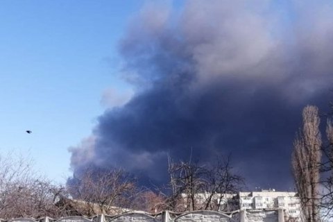 Six houses catch fire as Russia shells Chernihiv