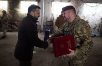 Zelenskyy visits command post of Kupyansk defenders