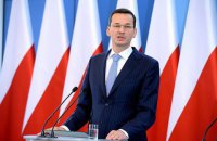 Polish PM: "tens of thousands fled the war in Ukraine"