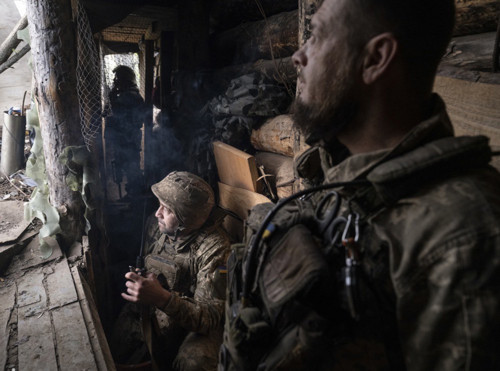 Ukrainian military at firing positions near Kostyantynivka, 24 April, 2025.