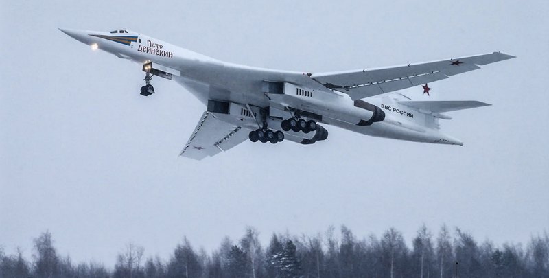 Tu-160M supersonic strategic bomber
