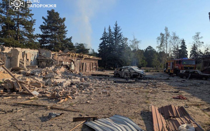 Russia bombs recreation centre in Zaporizhzhya Region, causing casualties