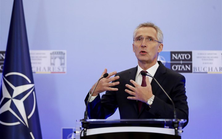 Stoltenberg: Moscow preparing for new offensives