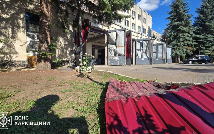 Russia shells residential area in Kharkiv with multiple rocket launchers, wounded (update)