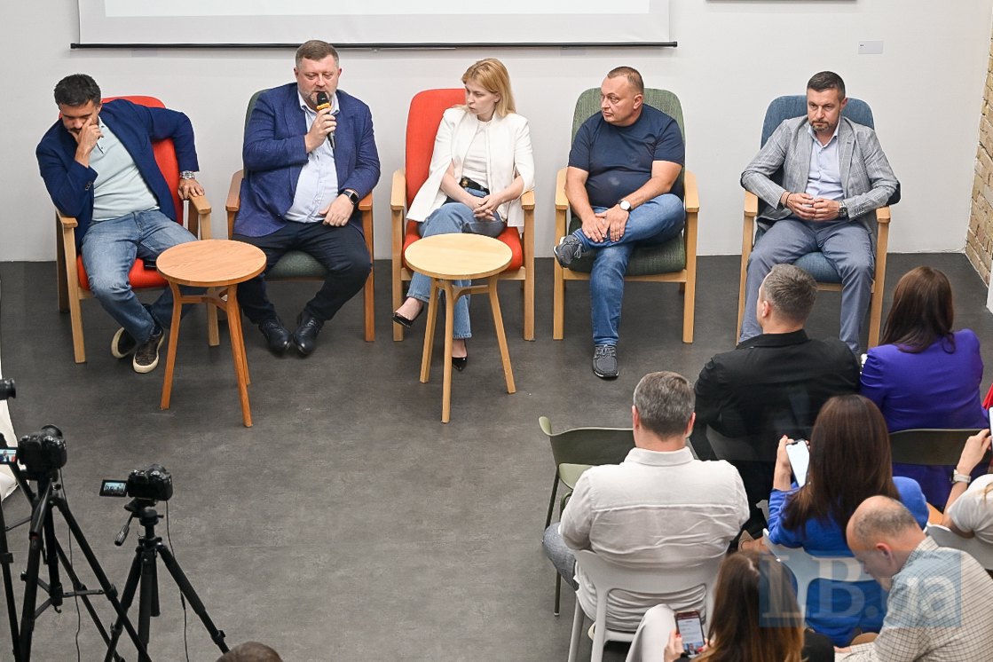 From left to right: Ihor Liski, Oleksandr Korniyenko, Olha Stefanishyna, Oleksiy Antypovych, and Illya Pavlenko during the discussion