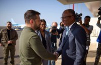 Zelenskyy meets Cape Verde PM on the way to Argentina