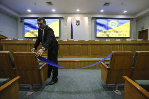 Ukraine's election body completes registration of international observers