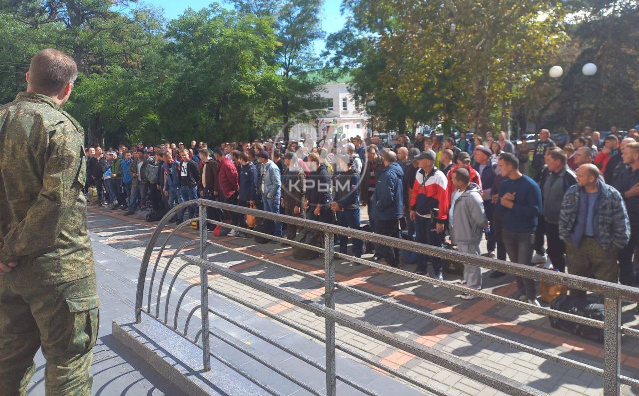 Mobilised residents of Feodosia