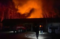 At night, Russians hit State Emergency Service unit in Svyatohirsk, kill rescuer