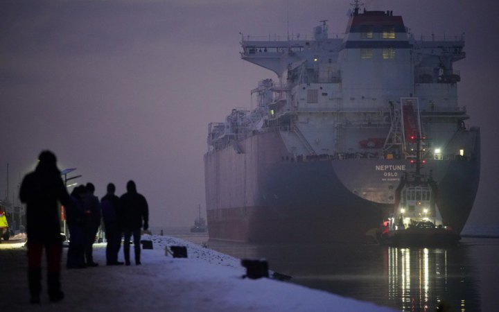 They act tricky: The EU has taken up liquefied natural gas from Russia