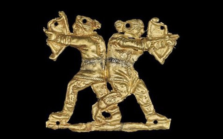 Melitopol museum director confirms Scythian gold taken by russians