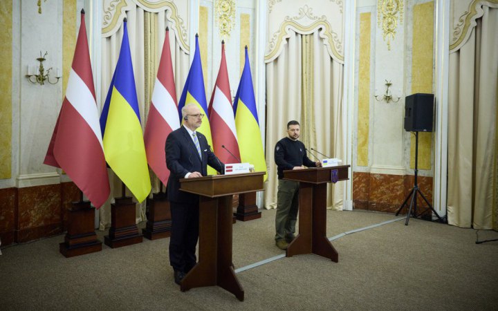 Presidents of Ukraine, Latvia sign joint declaration