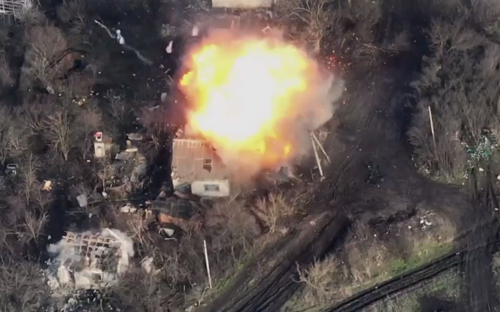 Ukrainian forces destroy Russian ammunition depot near Bakhmut