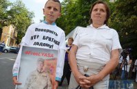 ​  Children of Ukrainian POW rally to speed up their release