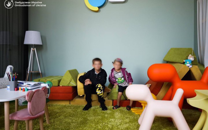 Ukraine returns two children from occupied territories