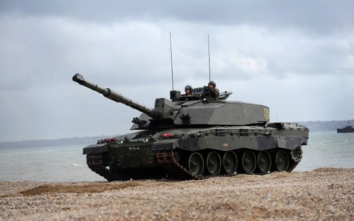 Britain considers supplying Ukraine with 10 Challenger 2 tanks – media