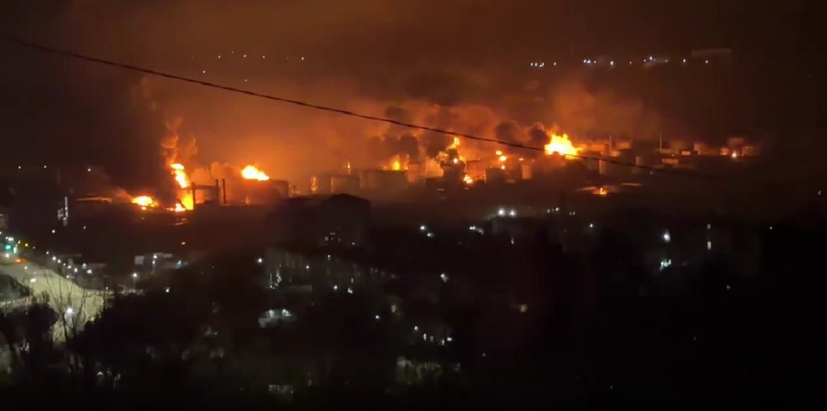  Fire at the oil refinery in Tuapse