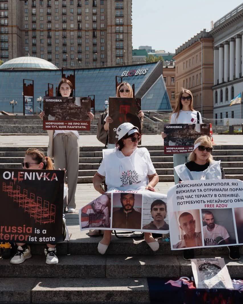 Olena Siryk at a rally in support of the Azov fighters.