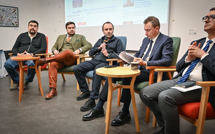 LB.Talks: Rail freight price spike tests line between economics and survival (report)