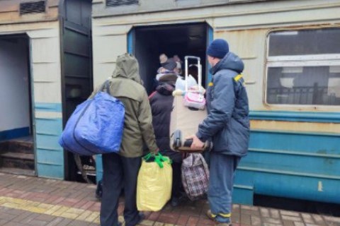 More than 1000 women and children were evacuated from Irpen city and neighboring areas
