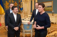  Tom Cruise visits Kyiv at Zelenskyy's invitation