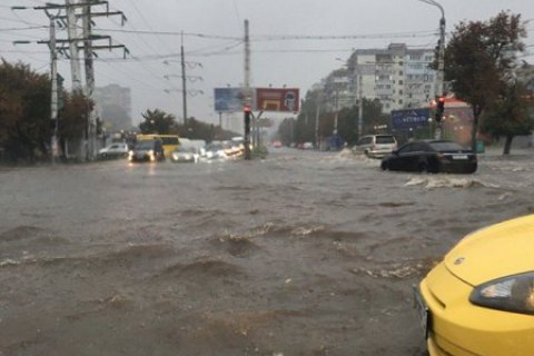 Heavy rains hit southern Ukraine