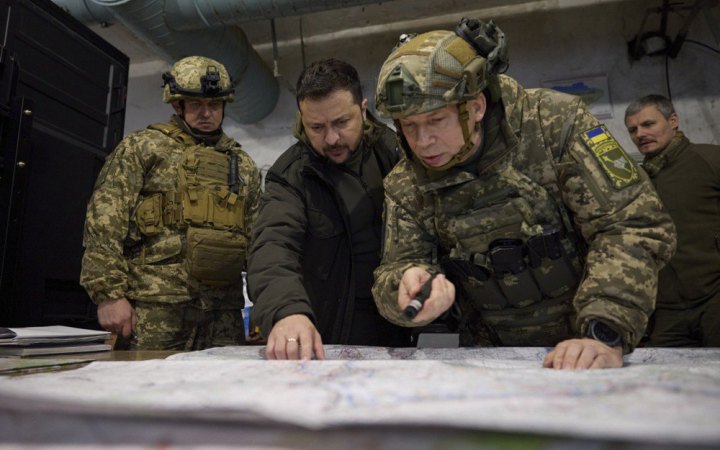 Men of mobilisation age should be in Ukraine – Zelenskyy