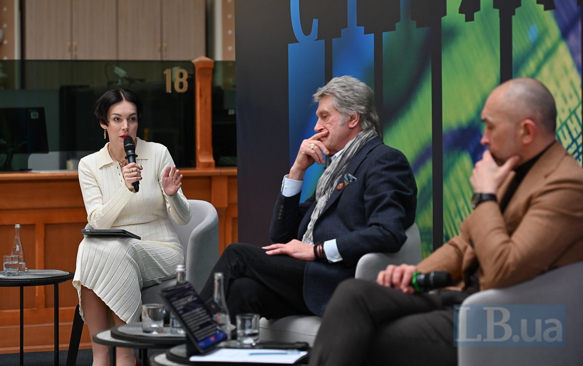  Sonya Koshkina, Viktor Yushchenko and Andriy Pyshnyy
