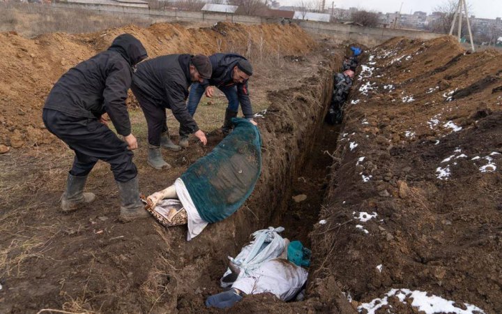 Occupiers bury killed Mariupol residents in several layers, "mask" graves as individual burials