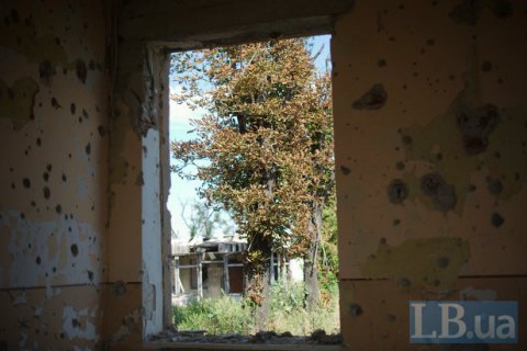 One Ukrainian serviceman killed, three wounded in east