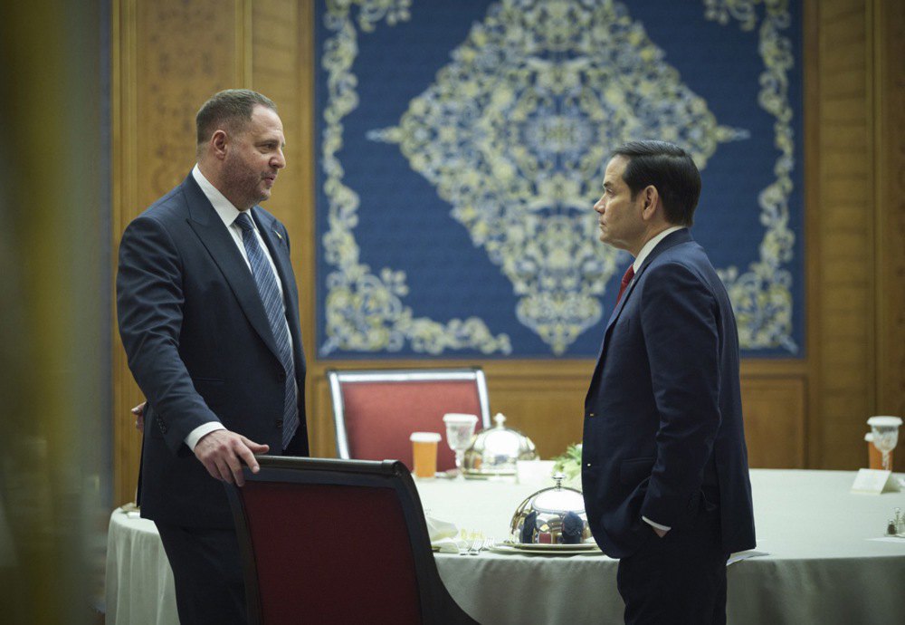 Head of the President's Office Andriy Yermak and US Secretary of State Marco Rubio during a meeting in Jeddah