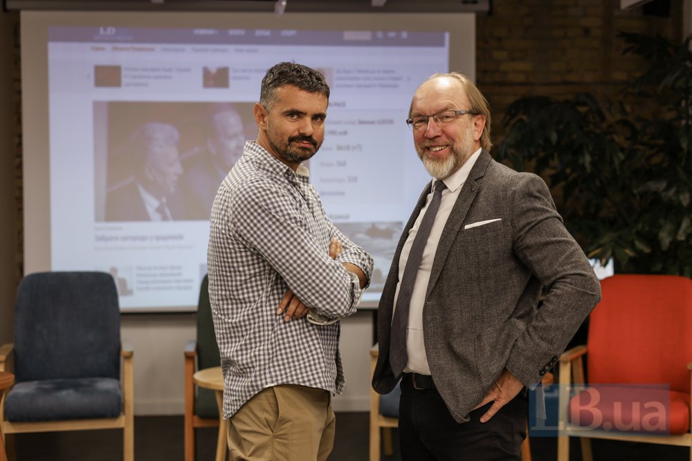 Ihor Liski and the President of the Chamber of Commerce and Industry Hennadiy Chyzhykov