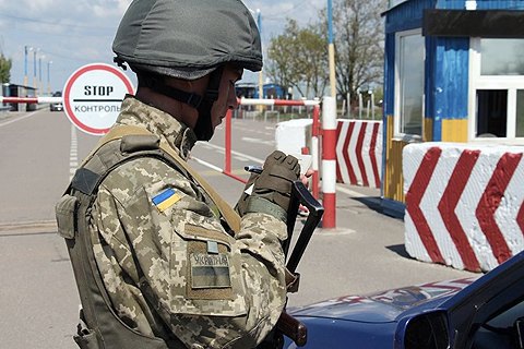 DPR militants shell Mayorsk checkpoint