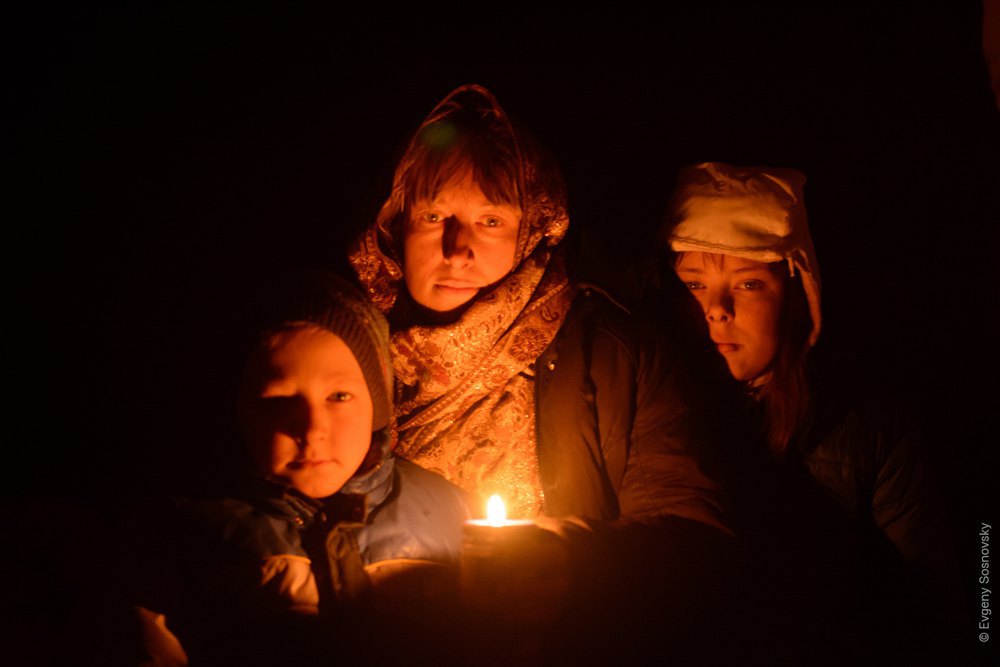 Olena with her elder daughter and younger son