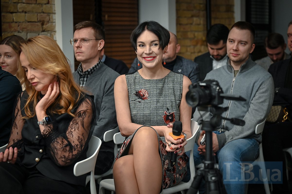  Moderator Sonya Koshkina