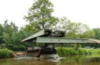 Germany transfers 16 Biber bridge-laying tanks to Ukrainian army